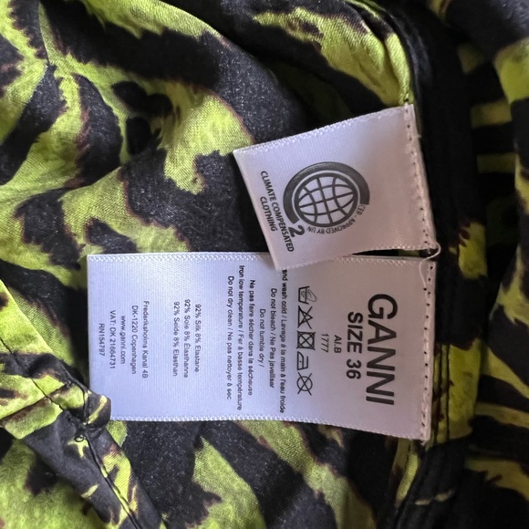 GIANNI tiger print wrap skirt - Picture 12 of 13